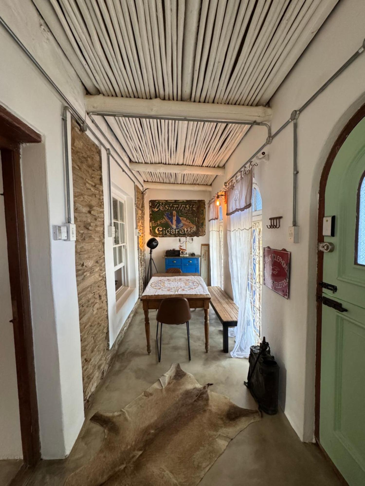 The Karoo Moon Motel Barrydale Bagian luar foto